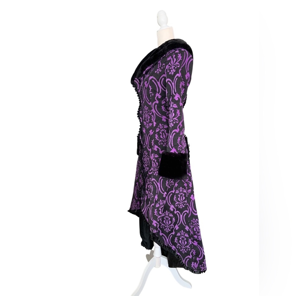 Elegant Purple and Black Women's Coat - Picture 2 of 10
